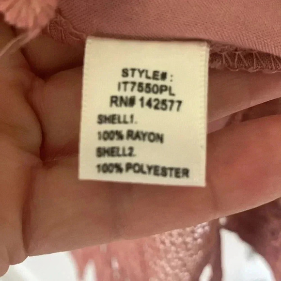 Iris pink blouse with eyelet lace sleeves and trim detail size 1X - Picture 3 of 8